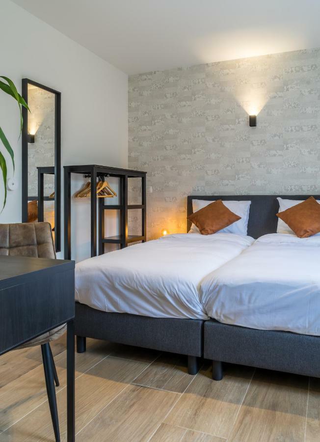 Hotel Huron مول المظهر الخارجي الصورة