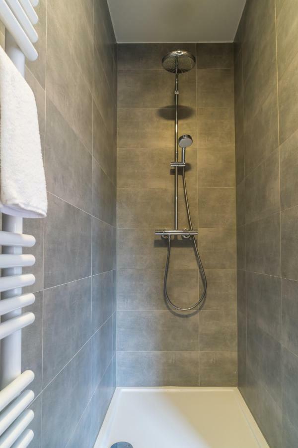 Hotel Huron مول المظهر الخارجي الصورة