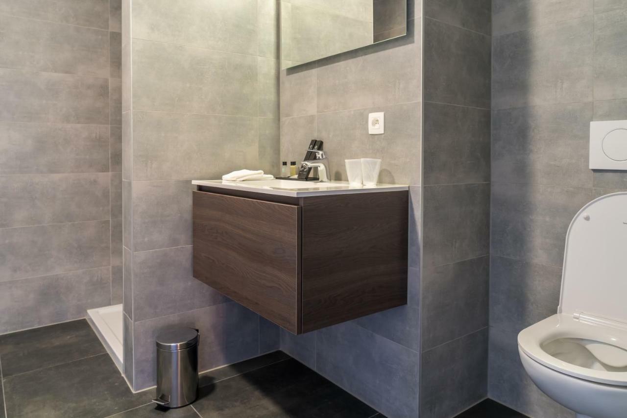 Hotel Huron مول المظهر الخارجي الصورة